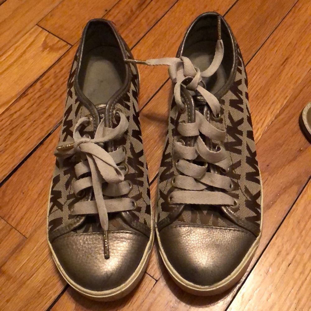 MK shoes